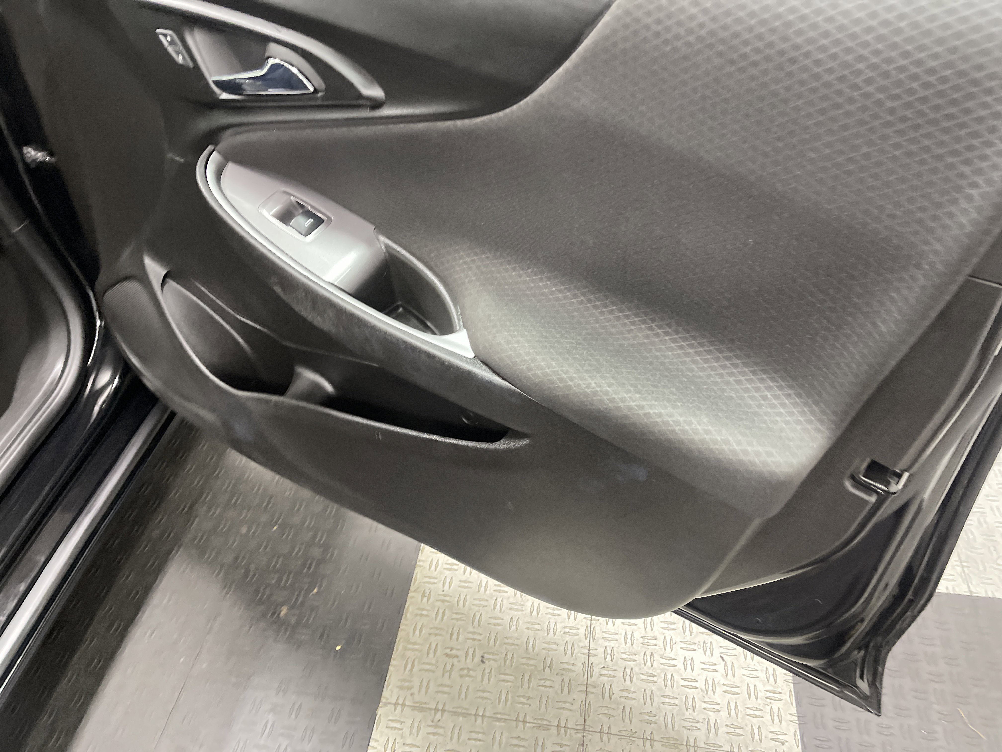 Used 2023 Chevrolet Malibu LT w/ Driver Confidence Package image 23