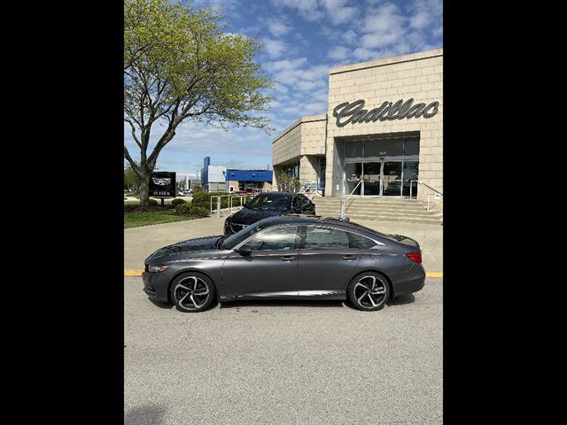 Used 2018 Honda Accord Sport image 2