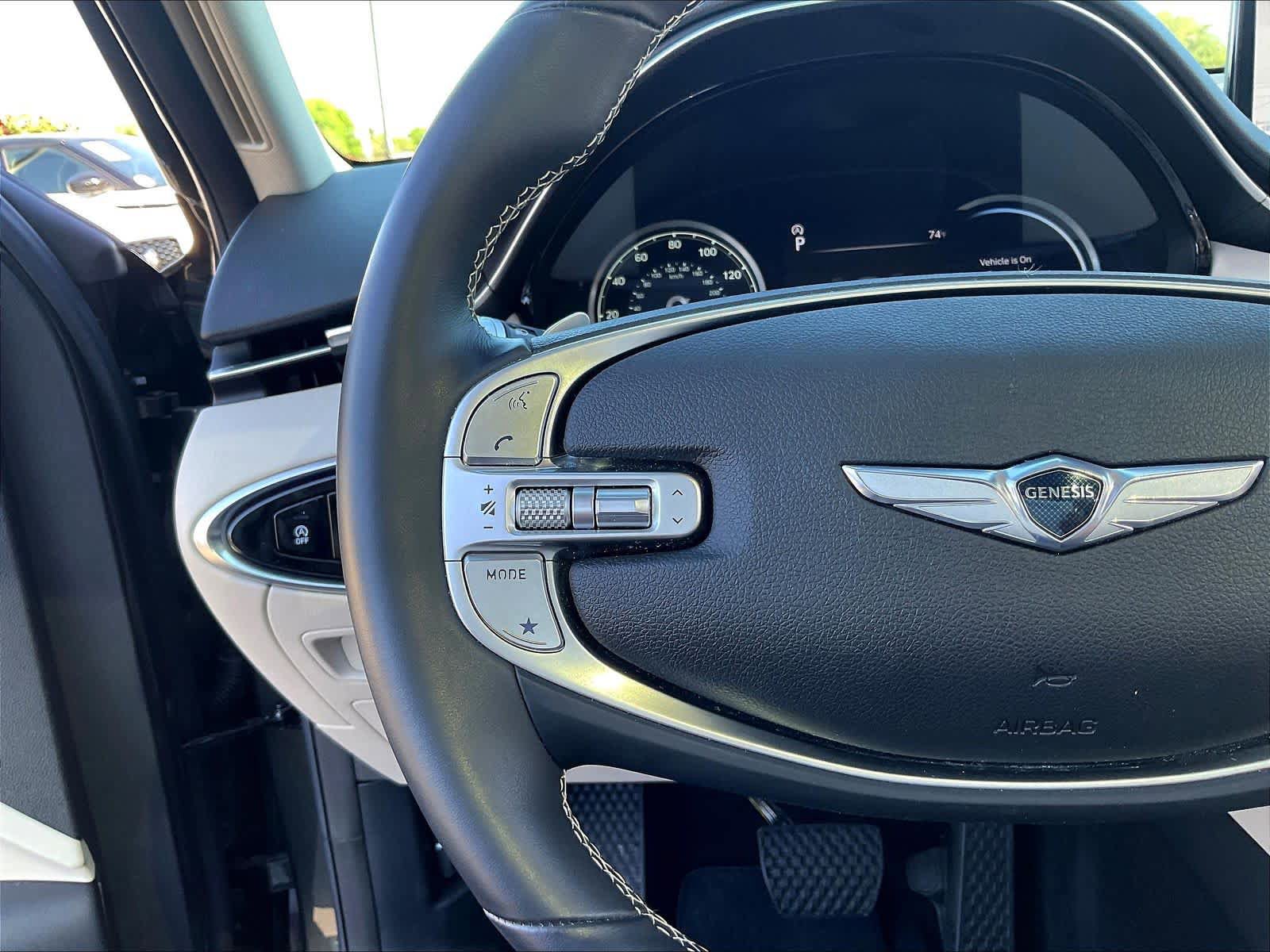 Used 2025 Genesis GV70 2.5T w/ Advanced Package image 18