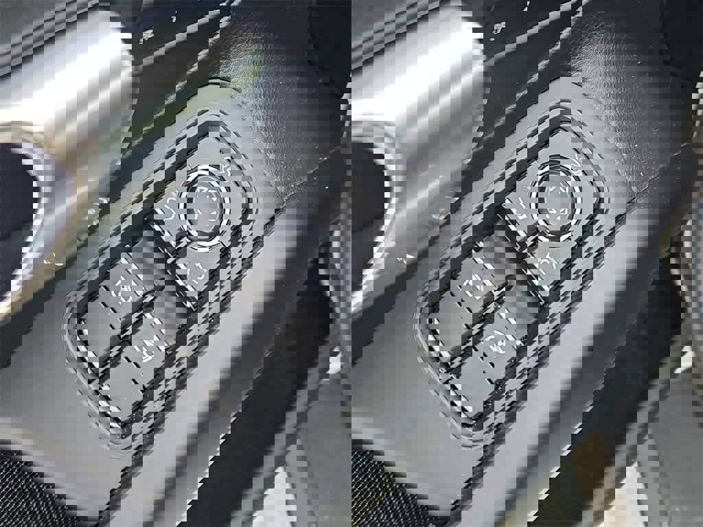 Certified 2024 Porsche 718 Boxster image 29