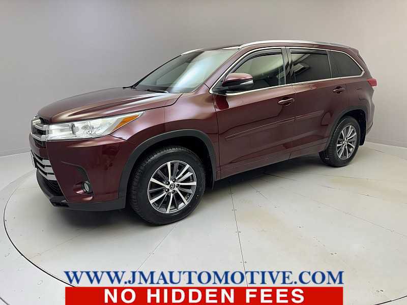 Used 2018 Toyota Highlander XLE AWD/4WD video 1