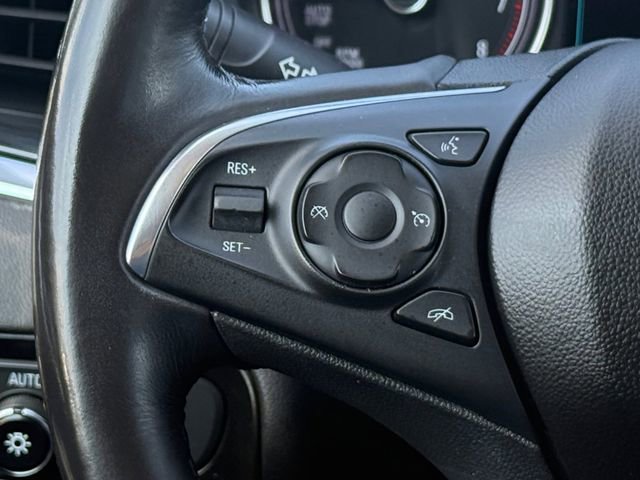 Used 2018 Buick Enclave Essence FWD image 11