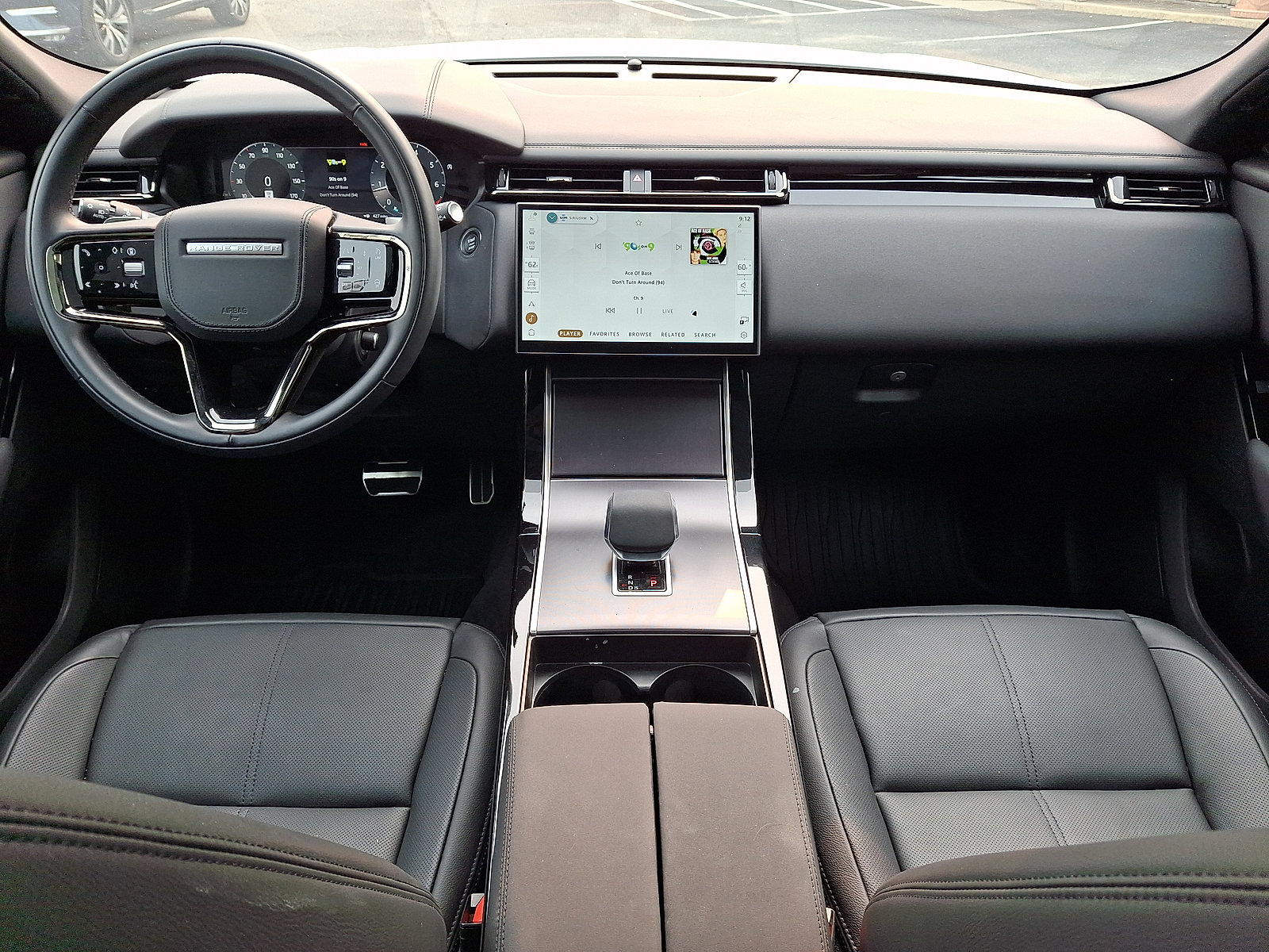 Certified 2026 Land Rover Range Rover Velar Dynamic SE AWD/4WD image 13