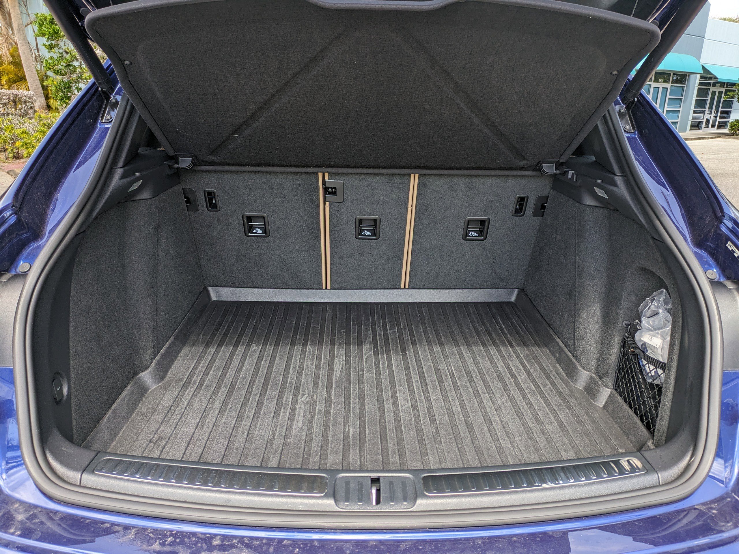 Used 2024 Porsche Macan S image 14