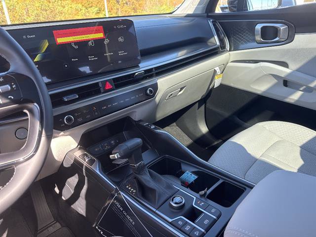 New 2026 Kia Sorento S w/ S Panoramic Sunroof Package FWD image 11