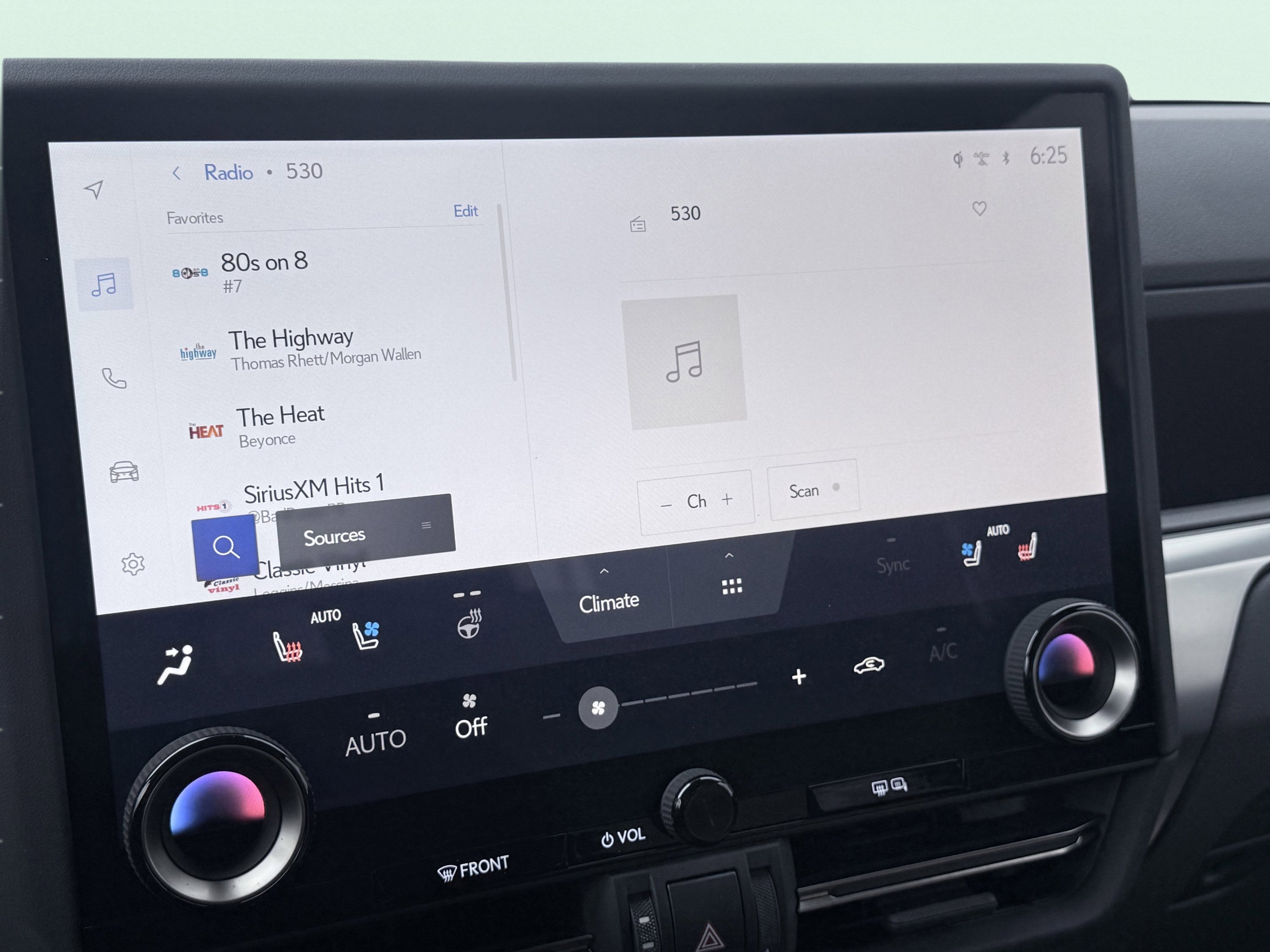 Used 2025 Lexus GX 550 image 86