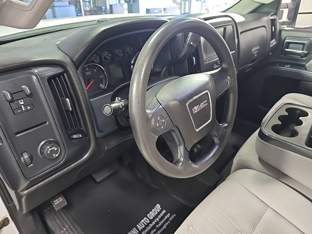Used 2019 GMC Sierra 2500 4x4 Crew Cab w/ Sierra Convenience Package image 18