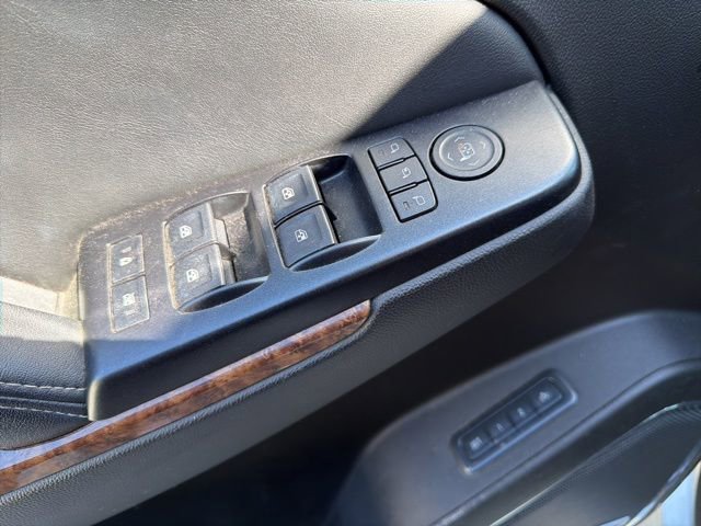 Used 2015 Chevrolet Tahoe LTZ AWD/4WD image 5