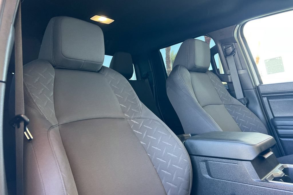 Certified 2025 Toyota Tacoma SR5 AWD/4WD image 20