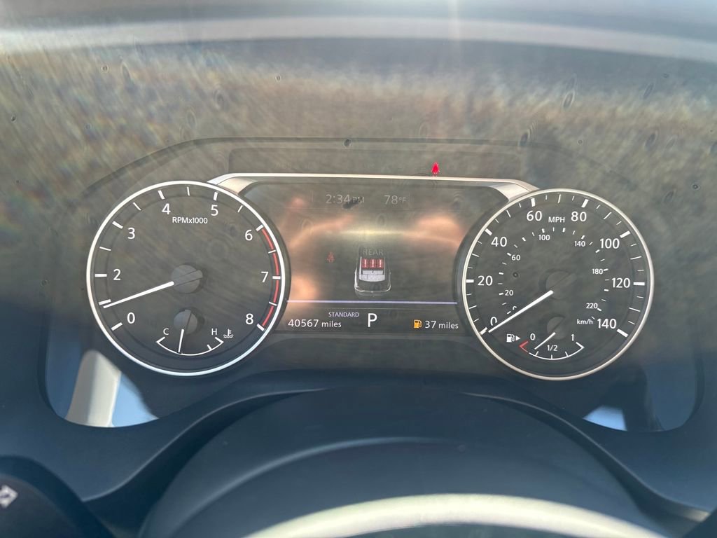 Used 2023 Nissan Rogue SV w/ SV Premium B Package image 16
