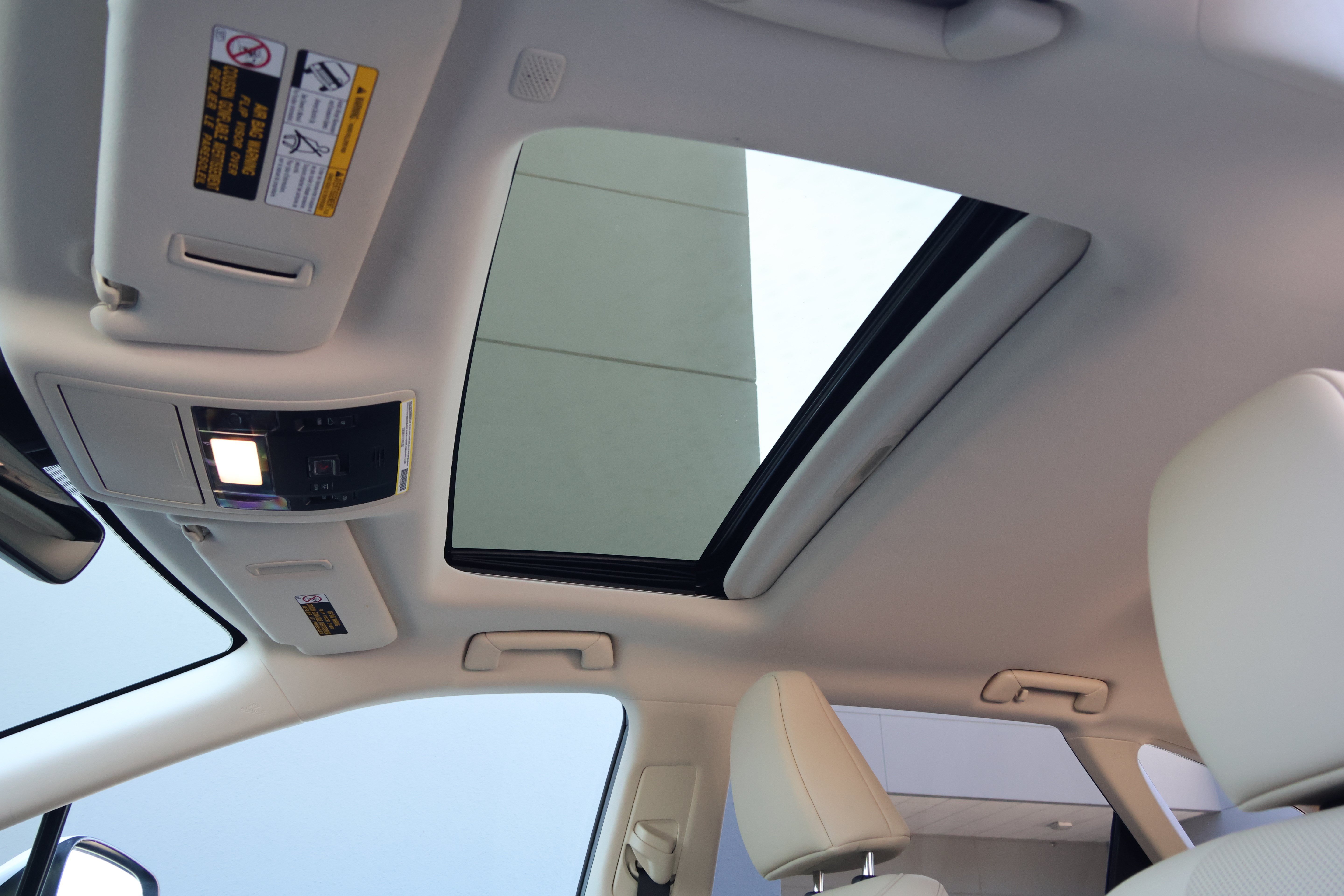 Used 2021 Lexus RX 350L FWD w/ Premium Package image 32