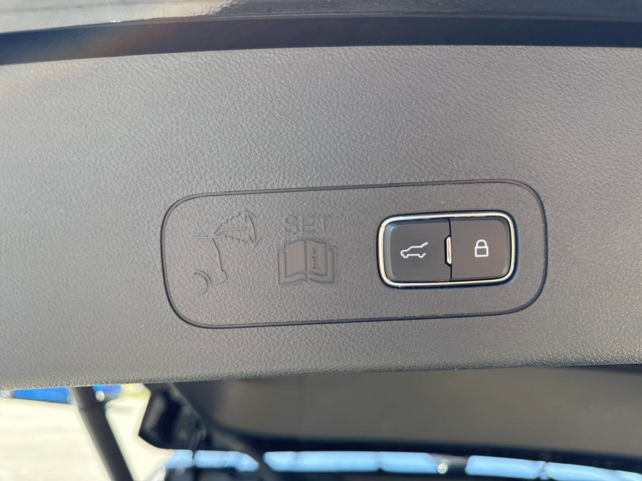 Used 2025 Lincoln Aviator Black Label w/ Jet Appearance Package AWD/4WD image 50