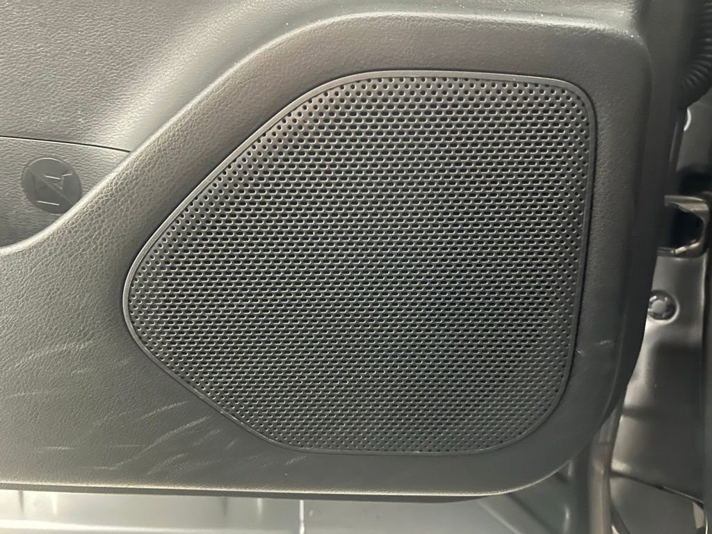 Used 2023 Nissan Rogue SV image 6