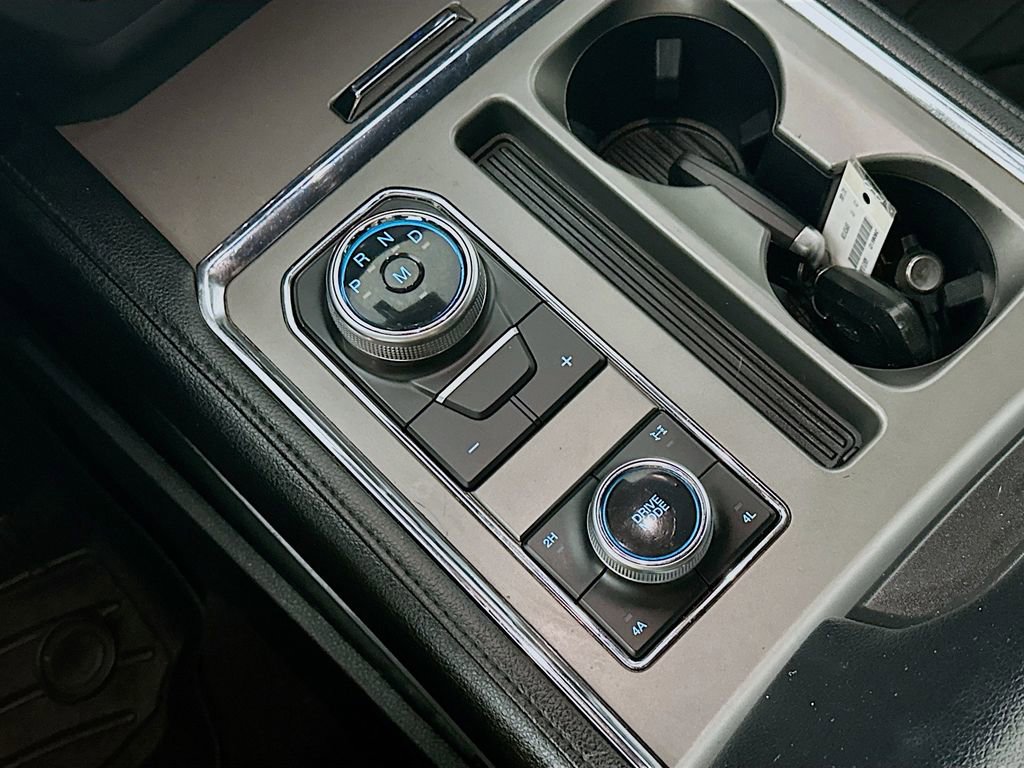 Used 2021 Ford Expedition XLT image 16