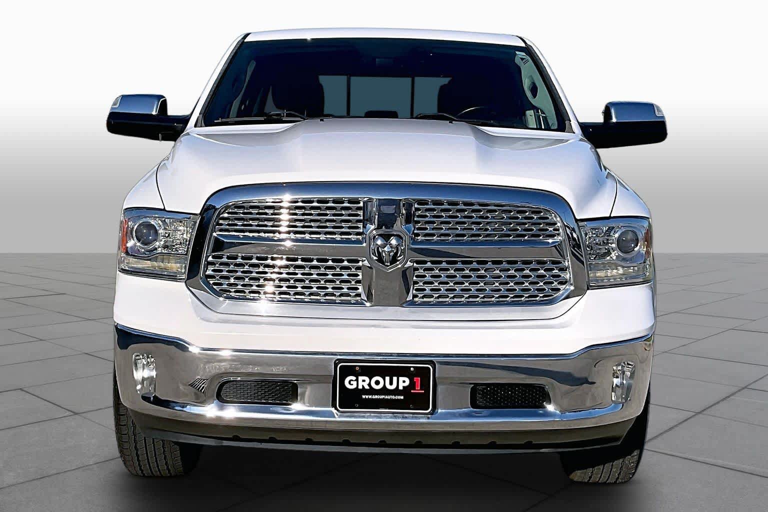 Used 2017 RAM 1500 Laramie AWD/4WD image 4