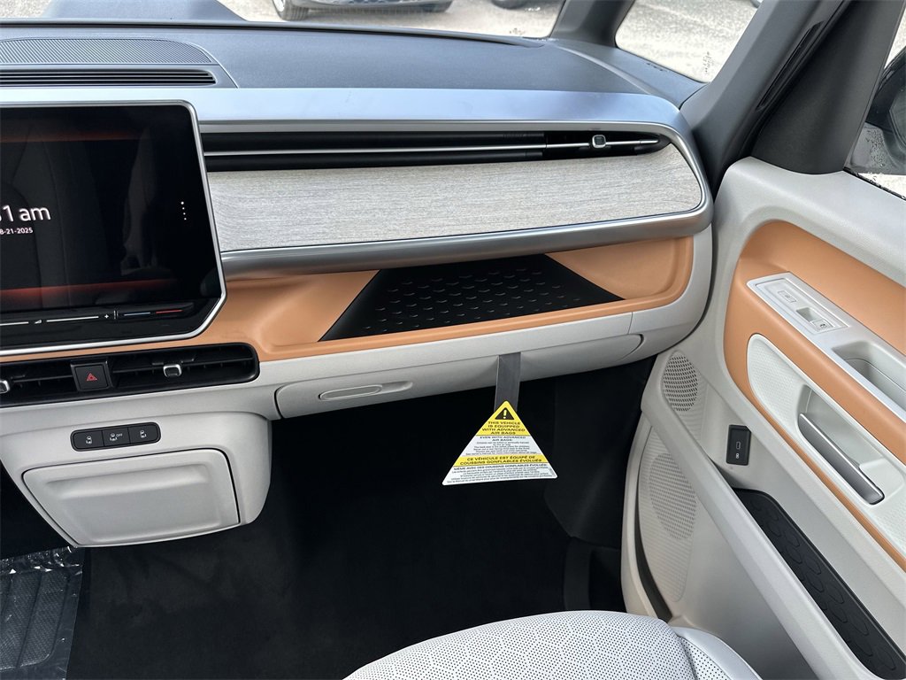 New 2025 Volkswagen ID. Buzz Pro S Plus image 16