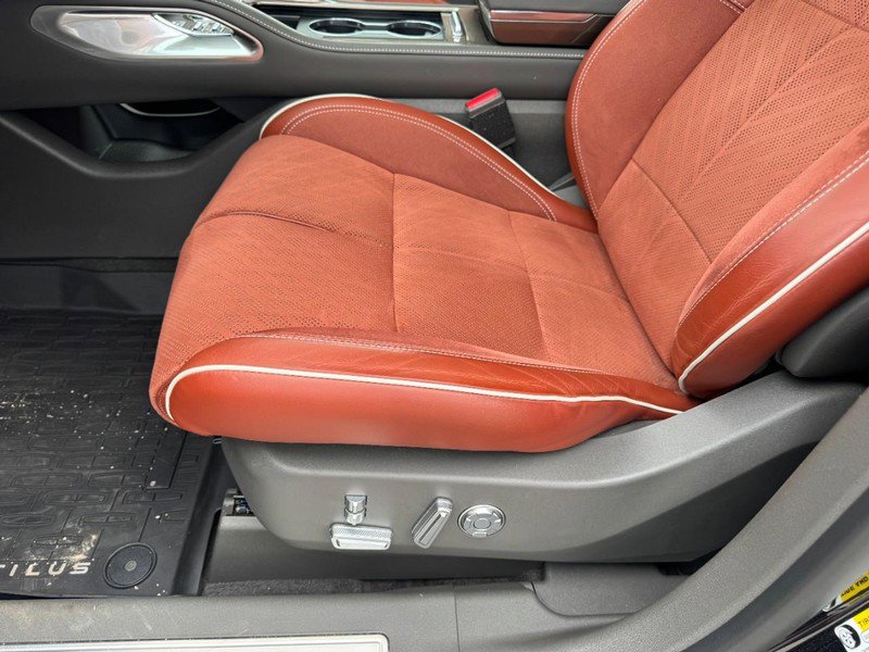 Certified 2024 Lincoln Nautilus Black Label image 26