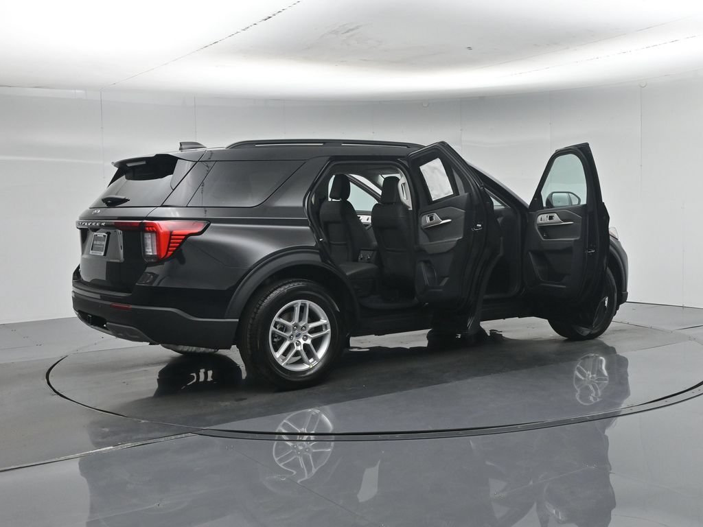 New 2026 Ford Explorer Active w/ Active Comfort Package RWD image 5