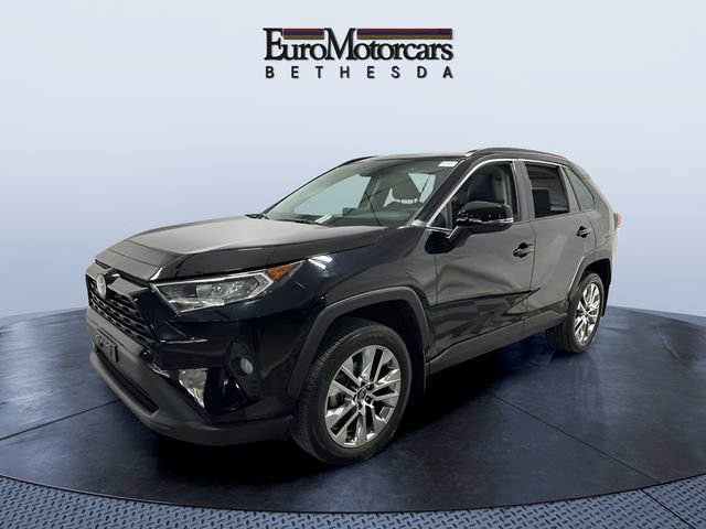 Used 2021 Toyota RAV4 XLE Premium image 1