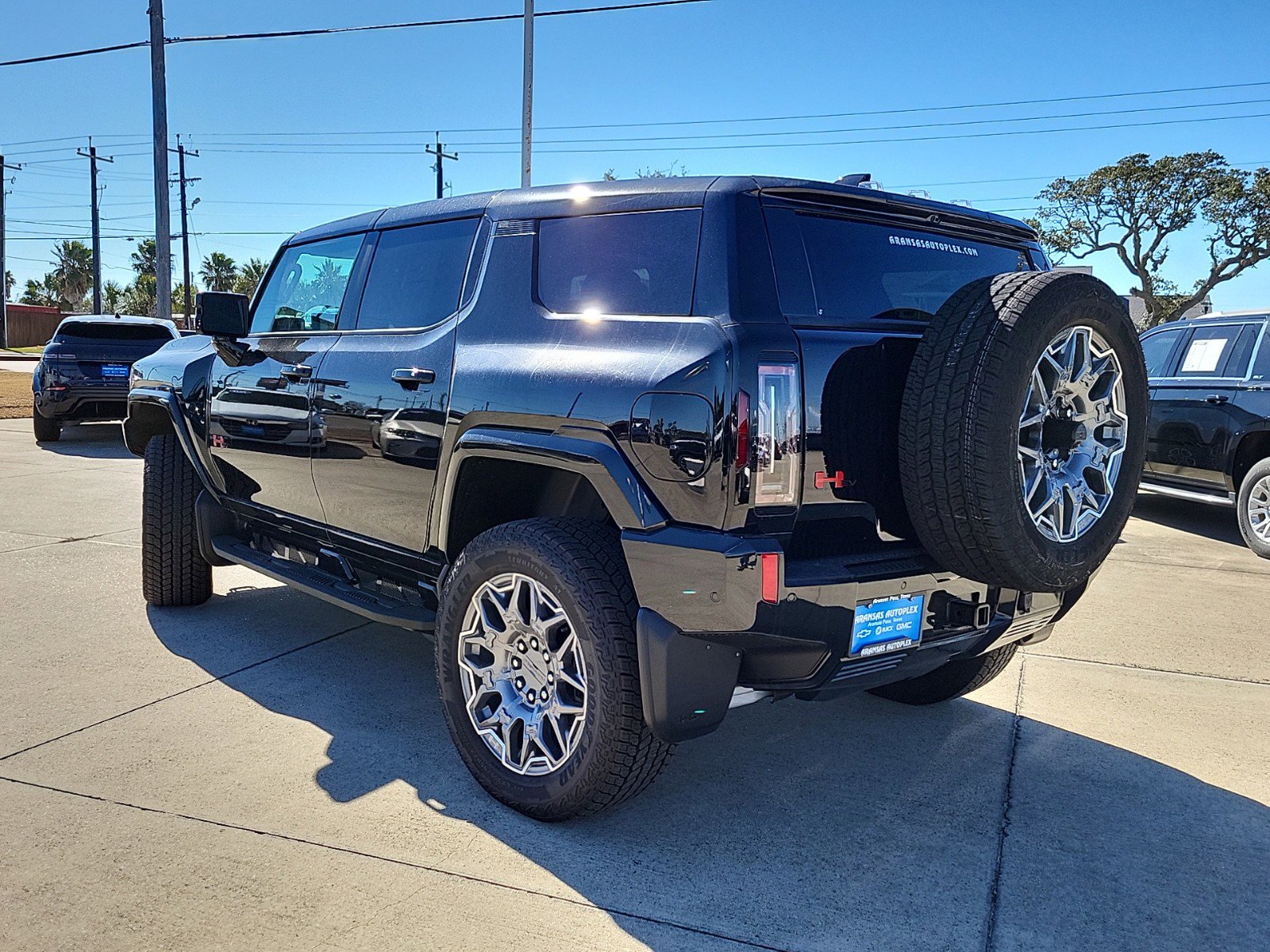 New 2025 GMC Hummer EV 3X w/ LPO, Sport Package image 7