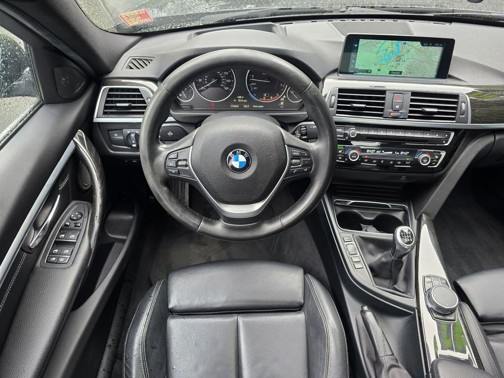 Used 2017 BMW 340i xDrive Sedan AWD/4WD image 13