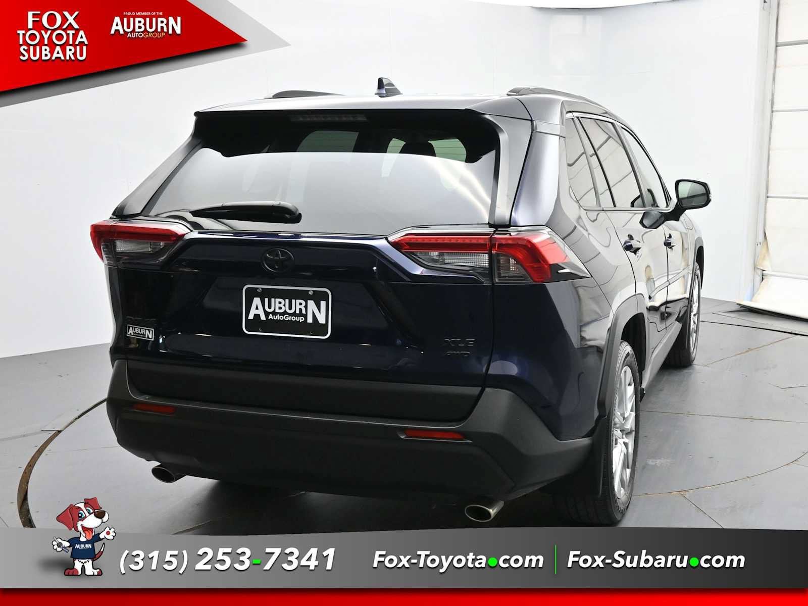 Used 2019 Toyota RAV4 XLE Premium w/ Cold Weather Package AWD/4WD image 16