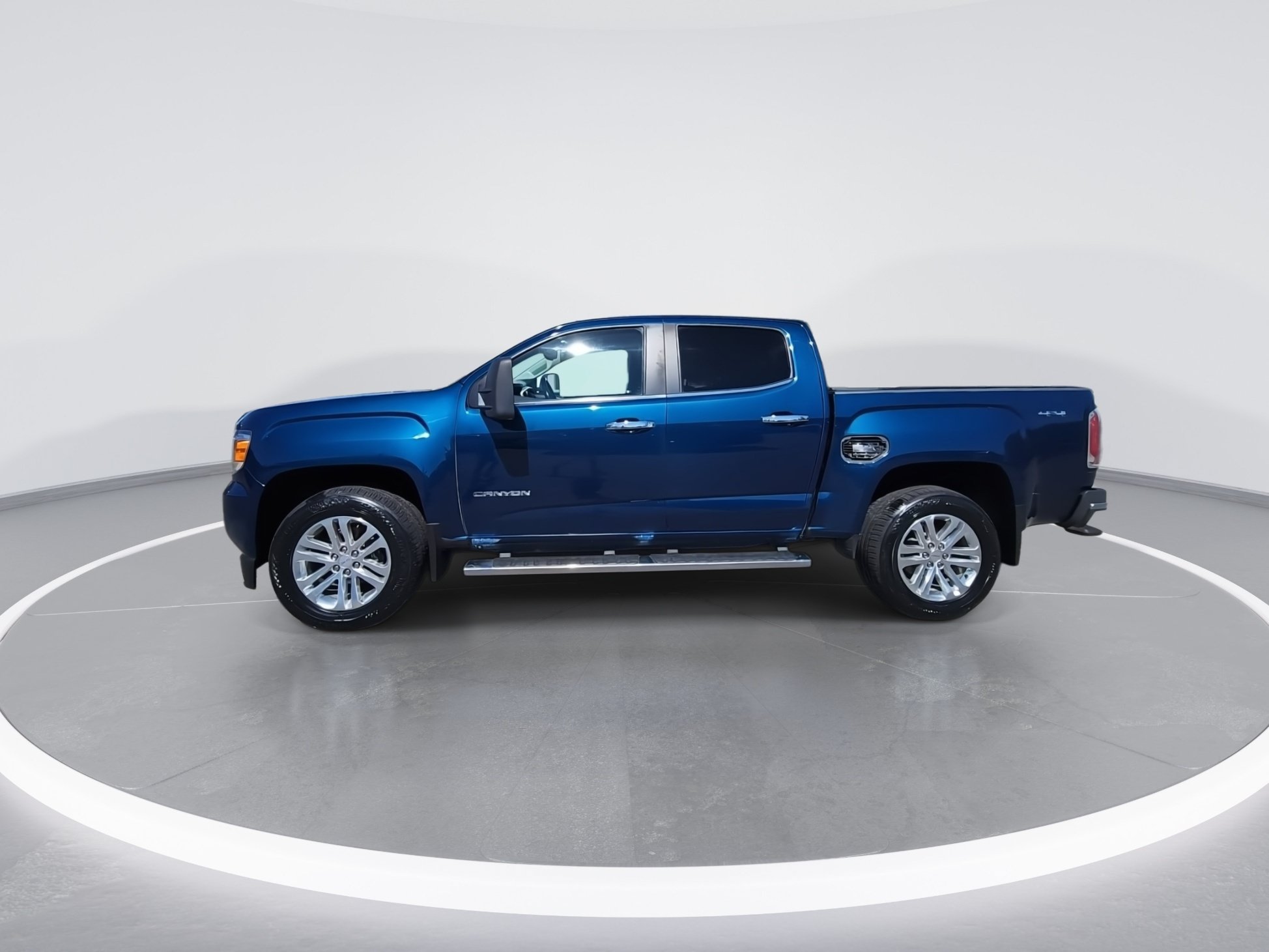Used 2019 GMC Canyon SLT w/ Driver Alert Package AWD/4WD image 5