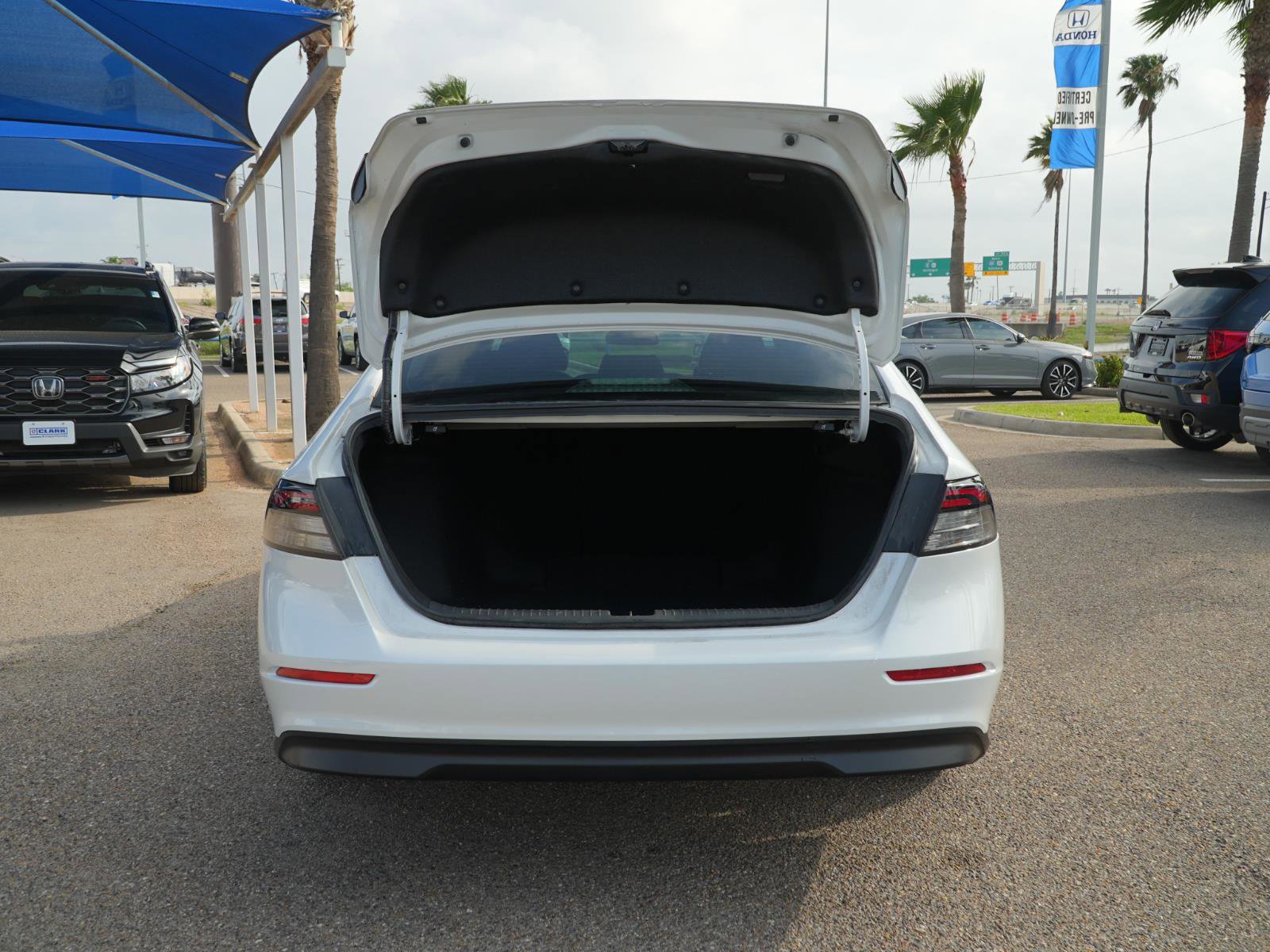 Used 2024 Honda Accord EX image 7