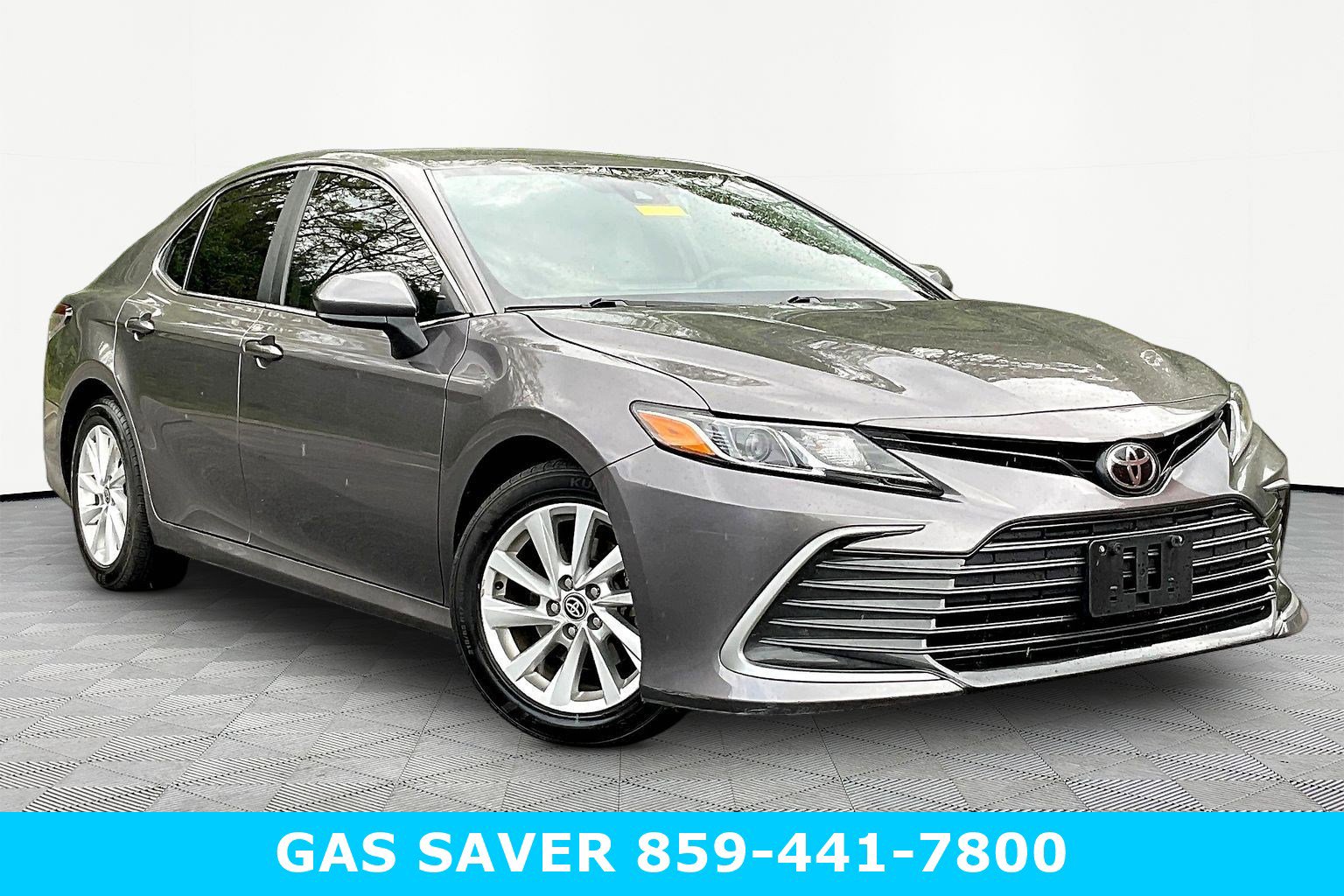Used 2023 Toyota Camry LE FWD image 3
