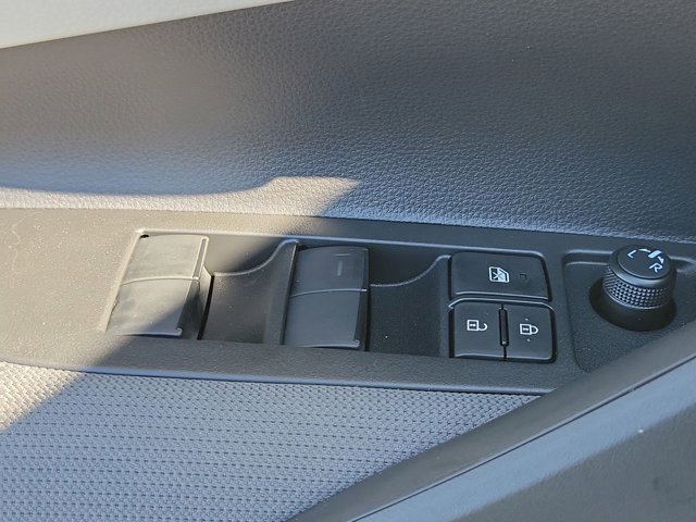 Used 2026 Toyota Corolla LE image 29