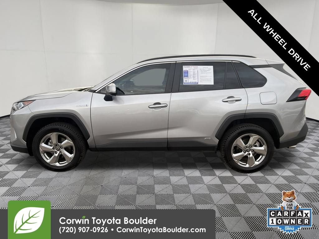 Used 2021 Toyota RAV4 XLE Premium AWD/4WD image 4