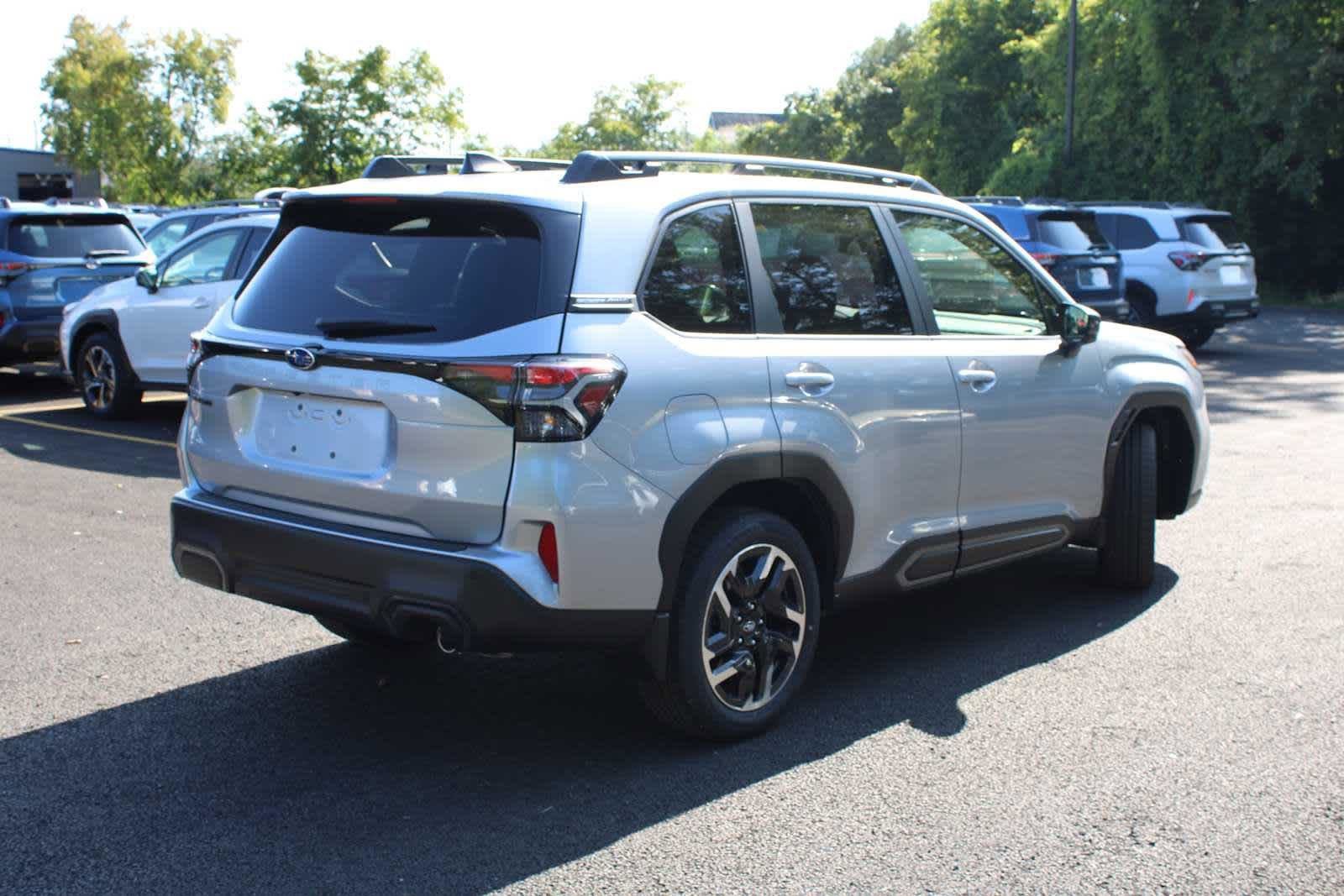 Used 2025 Subaru Forester Limited image 10