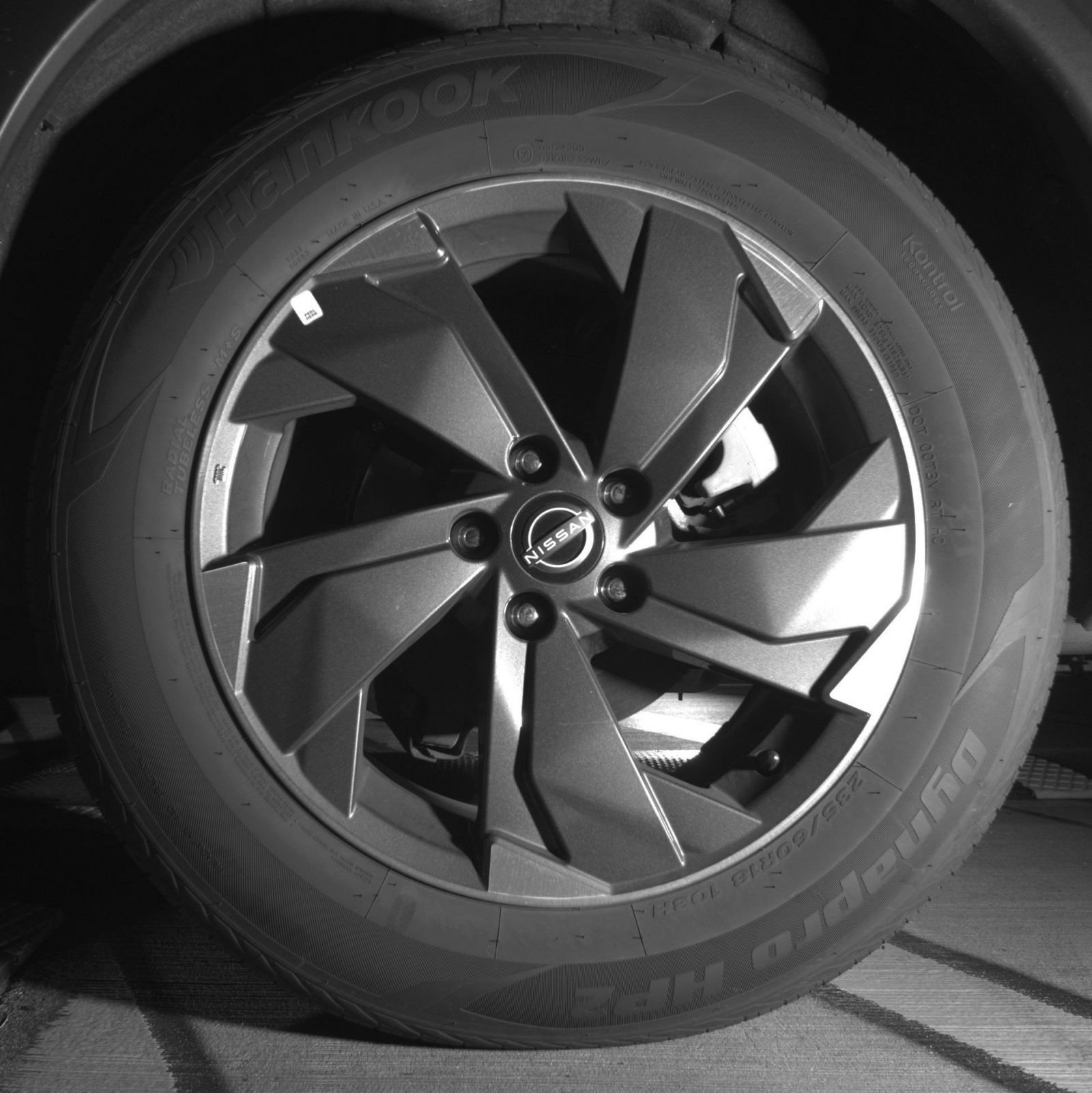 Used 2025 Nissan Rogue SV AWD/4WD image 17