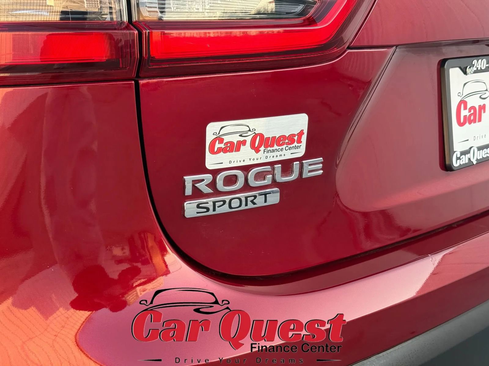 Used 2021 Nissan Rogue Sport S image 21