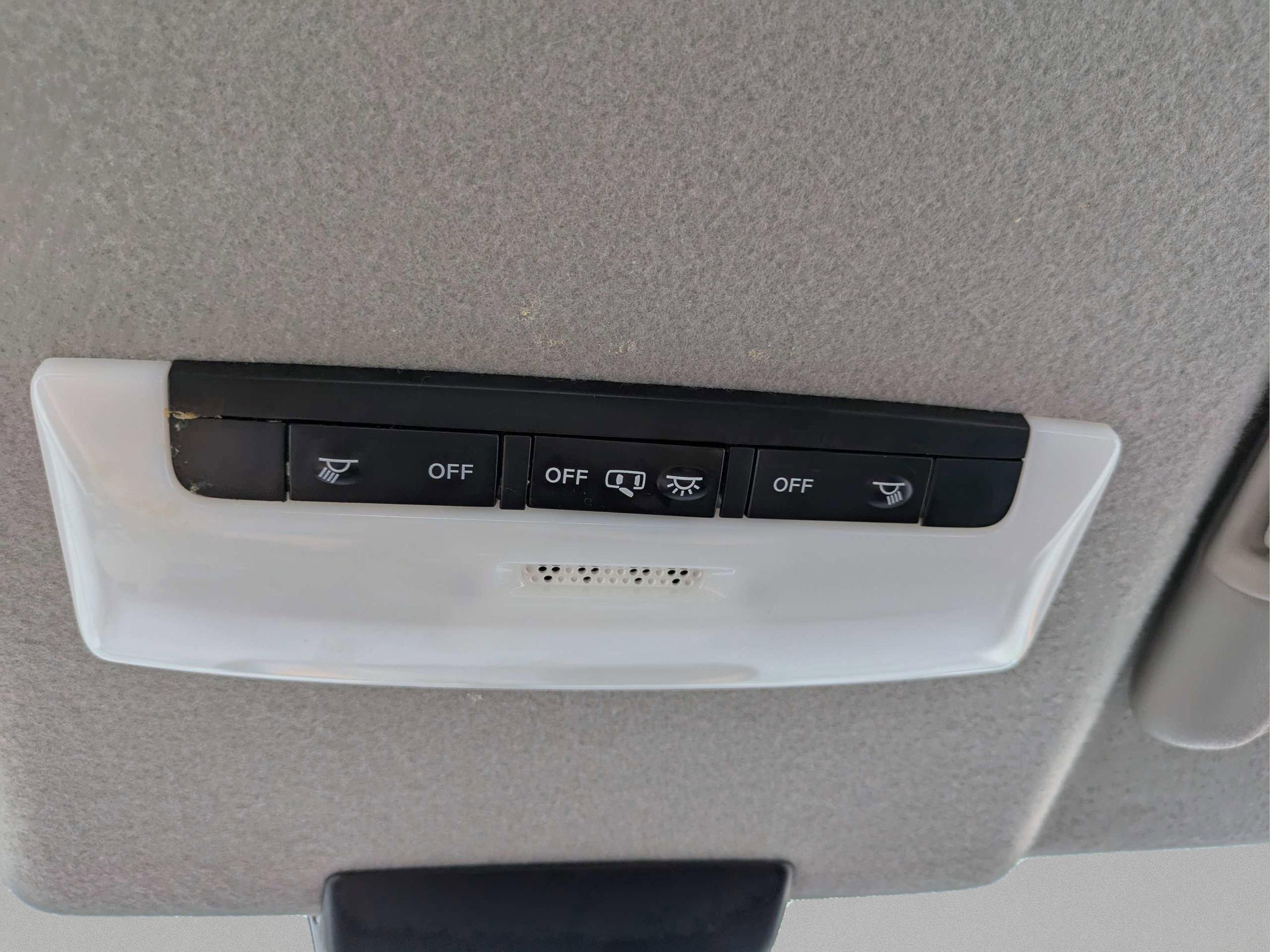 Used 2024 Nissan Kicks S image 19
