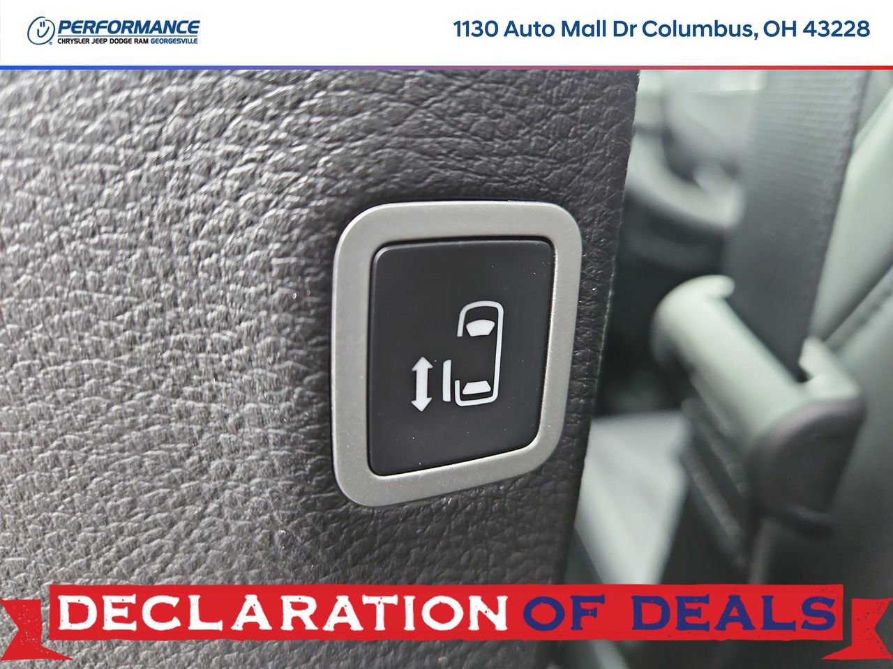 New 2026 Chrysler Pacifica Select image 15