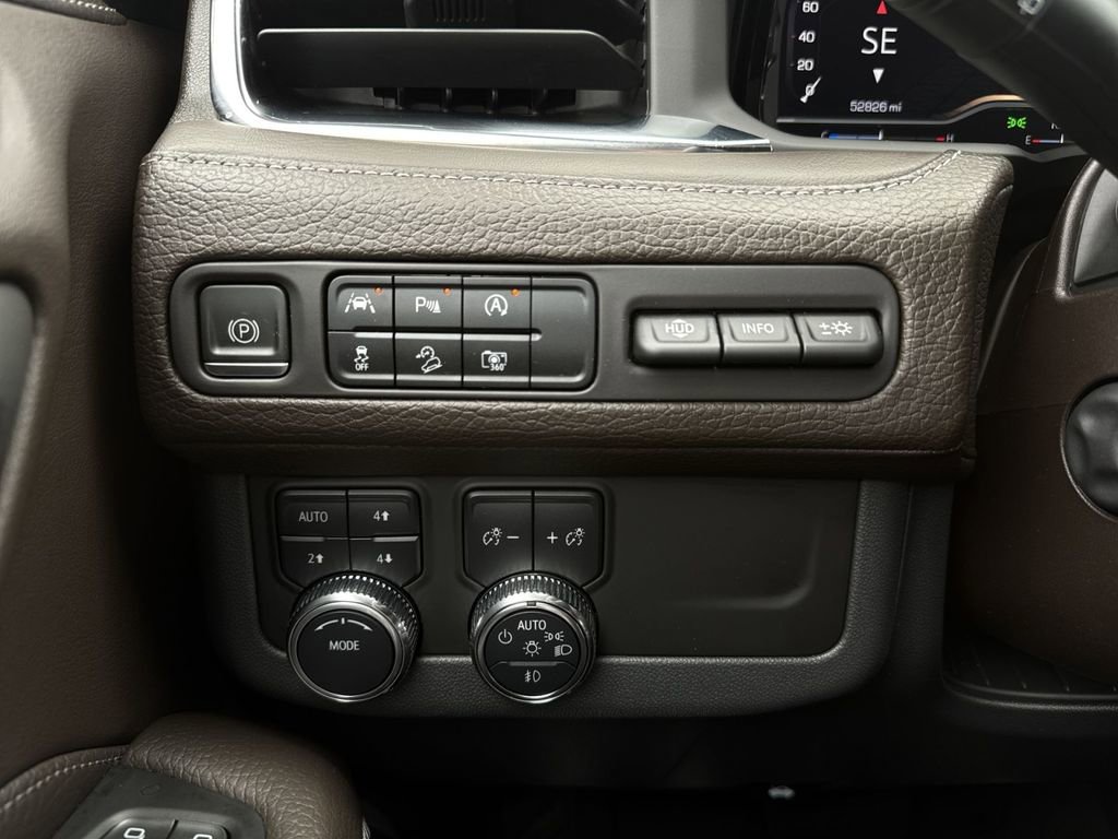 Used 2023 GMC Yukon Denali AWD/4WD image 21