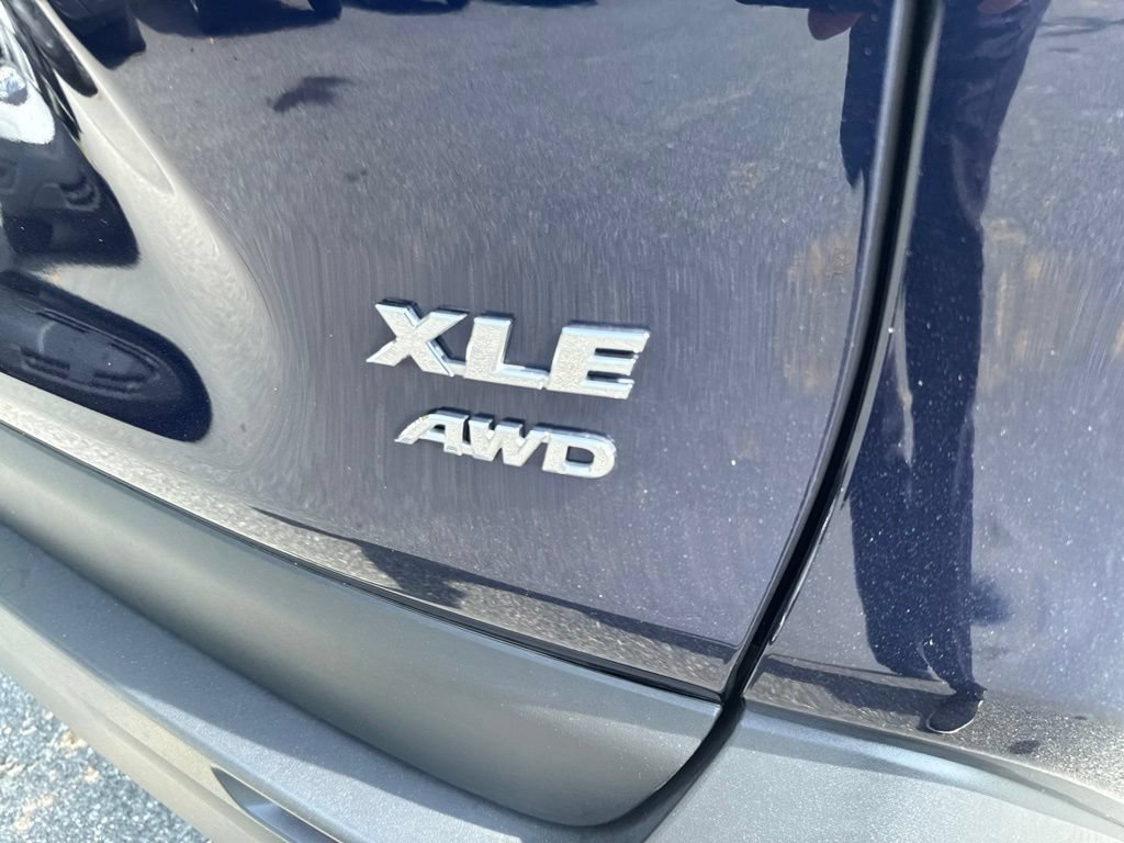 Used 2024 Toyota RAV4 XLE w/ Convenience Package AWD/4WD image 7