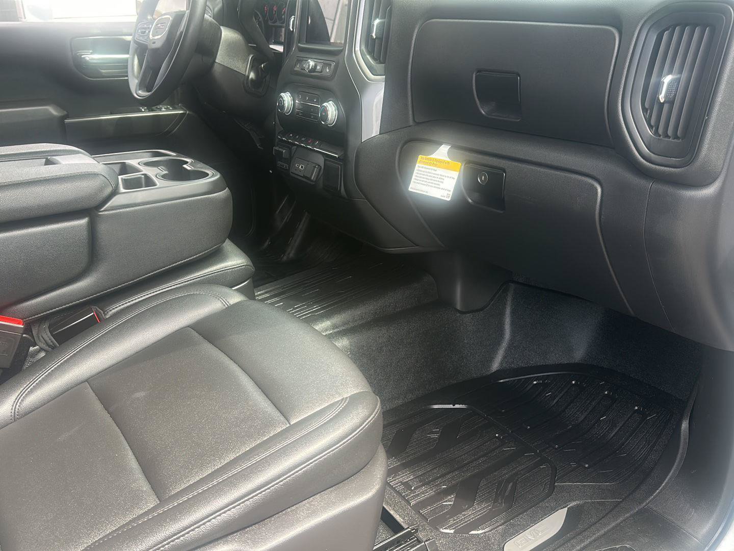 Used 2024 GMC Sierra 1500 Pro w/ Pro Value Package AWD/4WD image 6