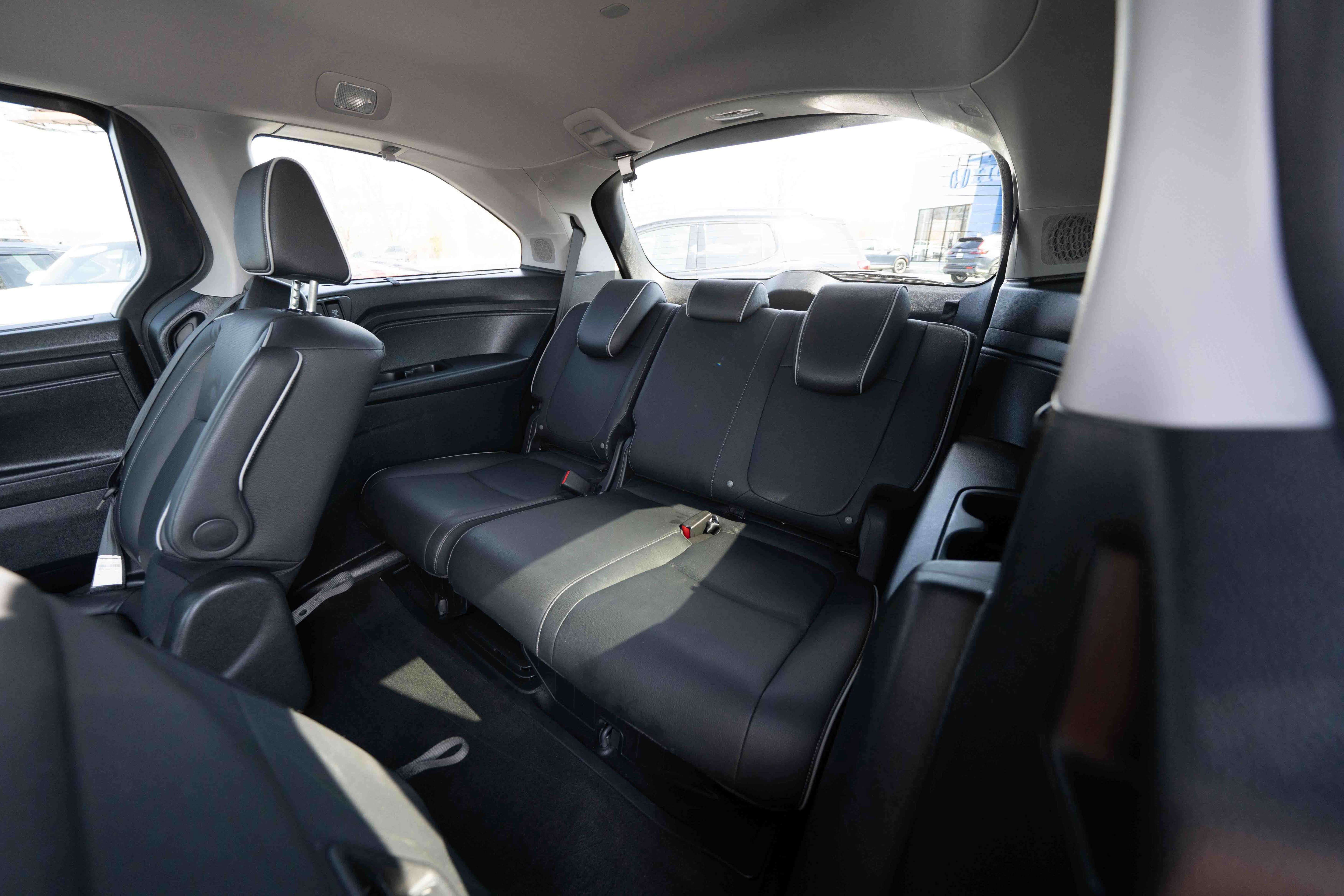Used 2024 Honda Odyssey Elite image 25