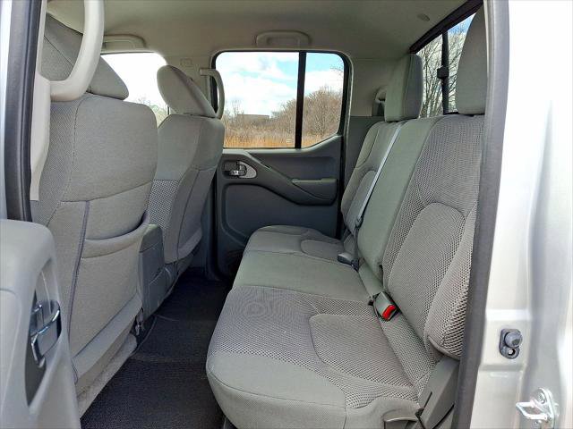 Used 2021 Nissan Frontier SV w/ SV Utility Package image 19