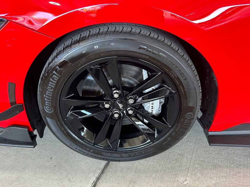 Used 2025 Ford Mustang GT RWD image 28