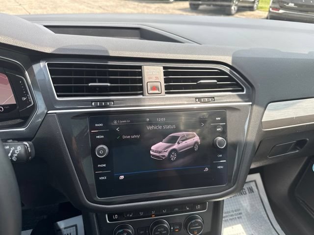 Used 2021 Volkswagen Tiguan SEL w/ 3-Row Tiguan MDO Package FWD image 16