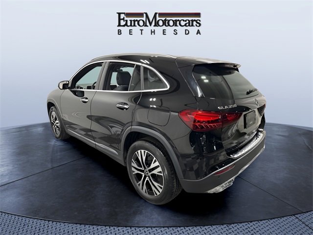 Used 2025 Mercedes-Benz GLA 250 4MATIC image 3