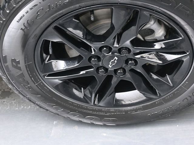 Used 2023 Chevrolet Traverse LT image 30