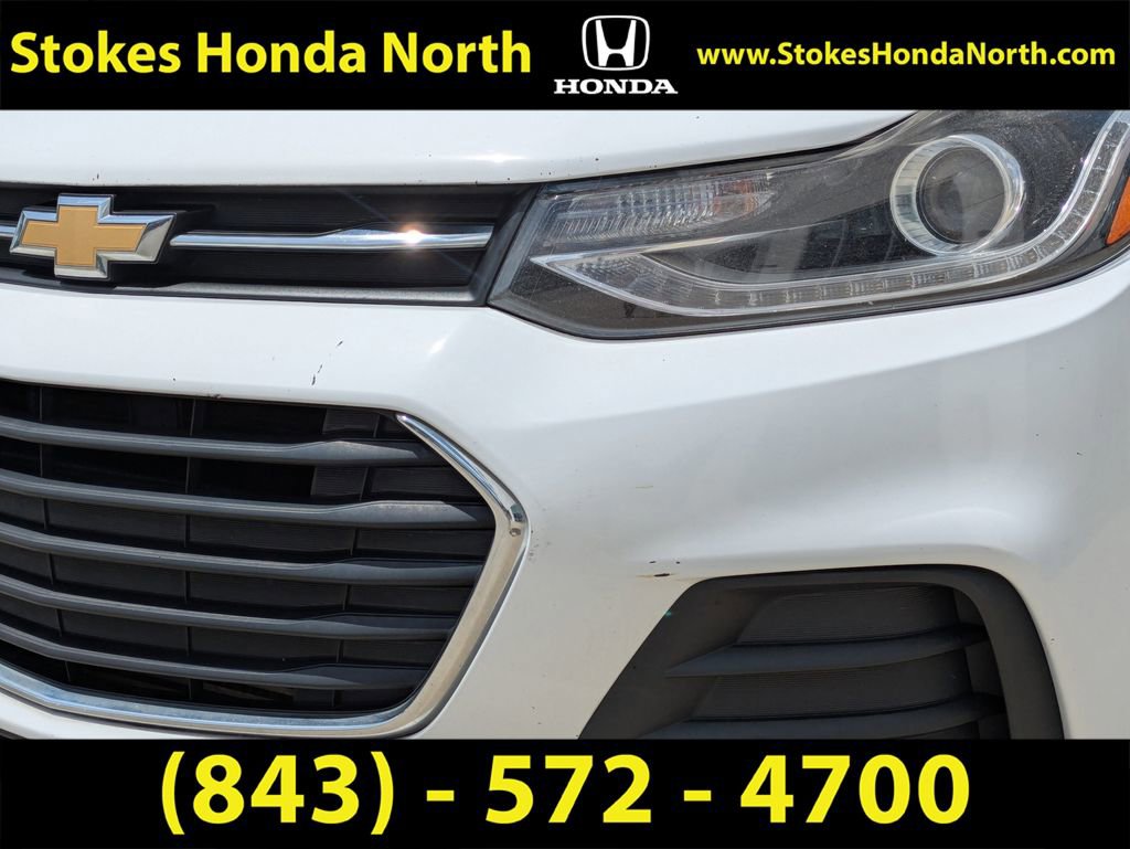 Used 2017 Chevrolet Trax LT FWD image 8