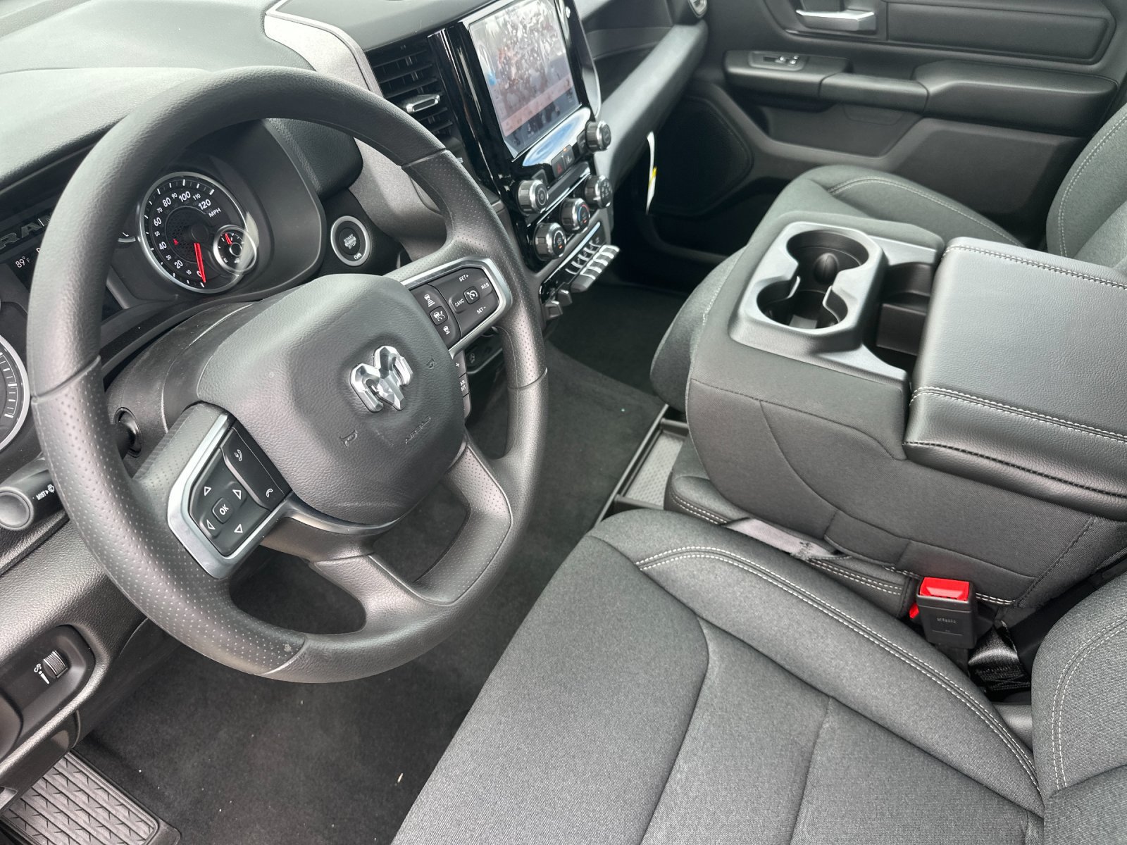 New 2026 RAM 1500 Tradesman AWD/4WD image 10