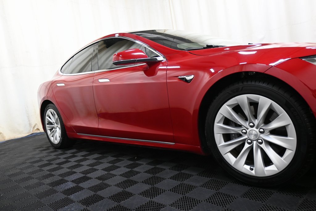 Used 2017 Tesla Model S 90D image 10