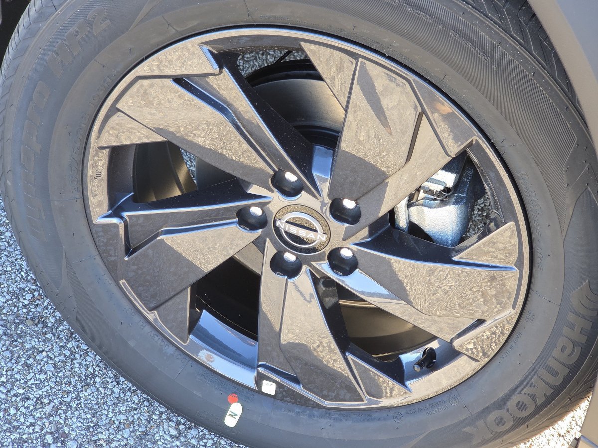New 2027 Nissan Rogue SV w/ Cold Weather Package AWD/4WD image 12