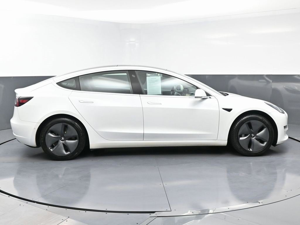 Used 2020 Tesla Model 3 Standard Range Plus image 7